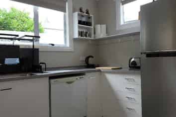 27 Ngamotu Road, Spotswood