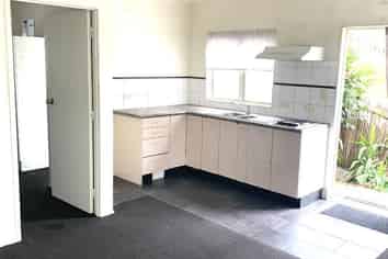 27a Stephanie Close, Glenfield