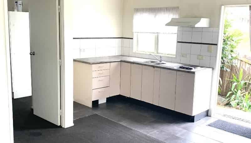 27a Stephanie Close, Glenfield