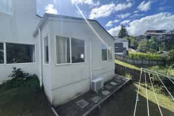 27a Stephanie Close, Glenfield