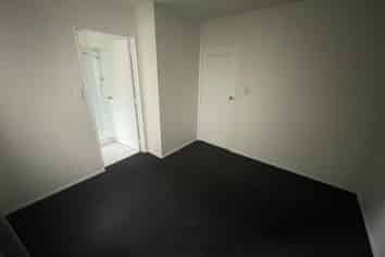 27a Stephanie Close, Glenfield