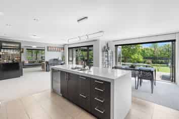 5 Orchard Grove, East Taieri