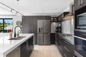 5 Orchard Grove, East Taieri