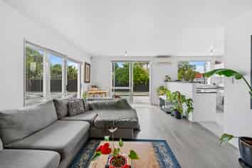 9B Woodvale Road, Glen Eden