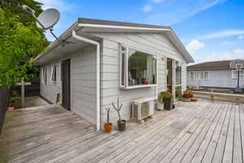 9B Woodvale Road, Glen Eden