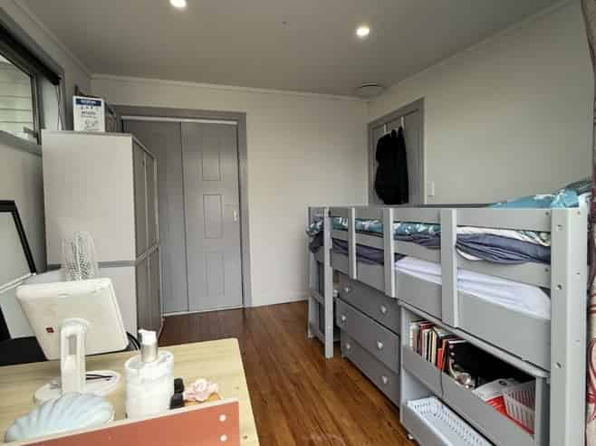 30 Lincoln Avenue, Epuni