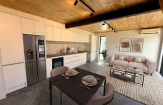 217 Oxford Terrace, Avalon