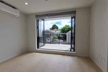 79B/124 Taylors Rd, Mount Albert