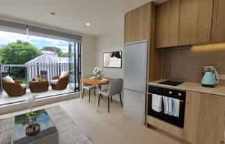 79B/124 Taylors Rd, Mount Albert