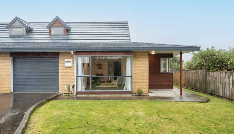 55B Ranui Terrace, Tawa