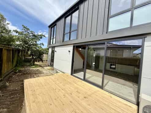 217 Oxford Terrace, Avalon