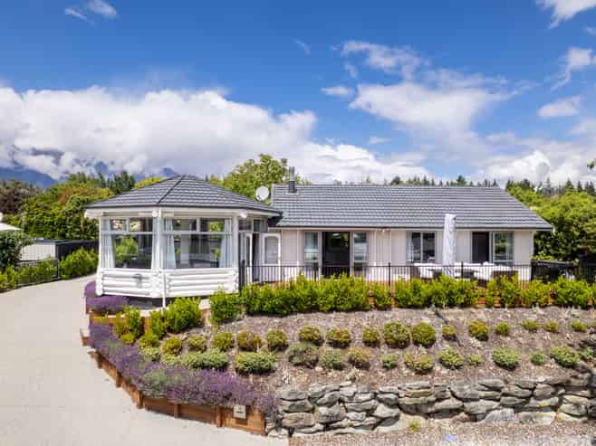 25 Oregon Drive, Kelvin Heights