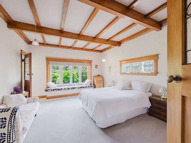 627 Nelson Street North, Mahora