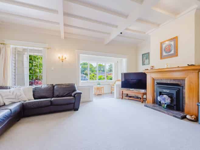 627 Nelson Street North, Mahora