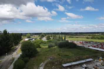 Versatile Industrial Yard