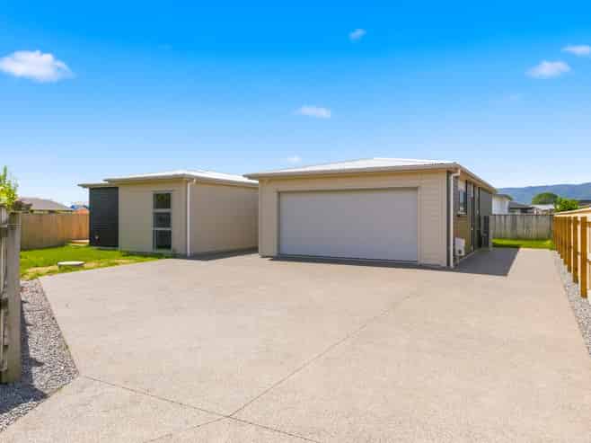 20 Bridford Way, Paraparaumu