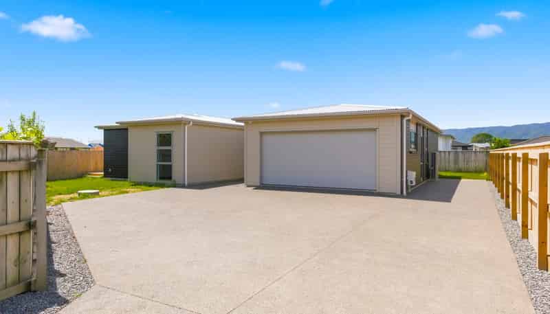 20 Bridford Way, Paraparaumu