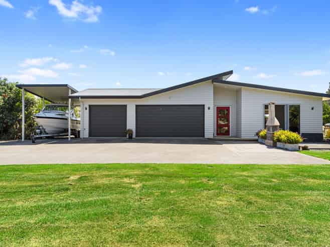29 Royal Ascot Drive, Papamoa