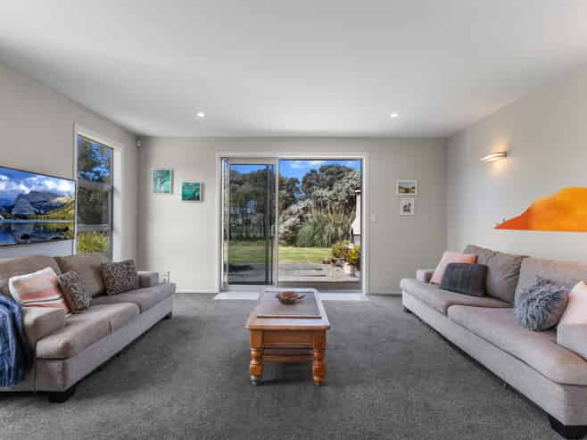 29 Royal Ascot Drive, Papamoa
