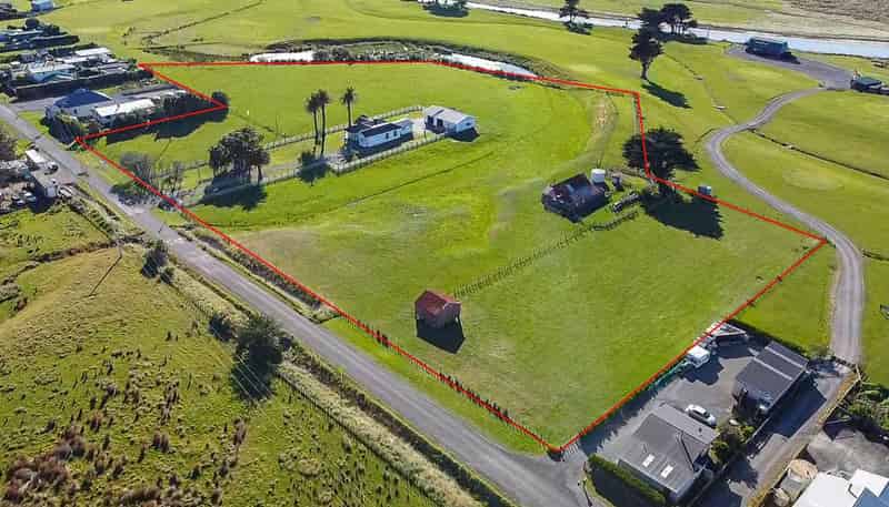 53 Seaview Road, Herbertville