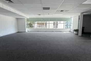 Premium Full-Floor Office in Uptown/Grafton!