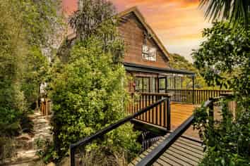 11 Chelivode Street, Waitati