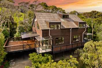 11 Chelivode Street, Waitati