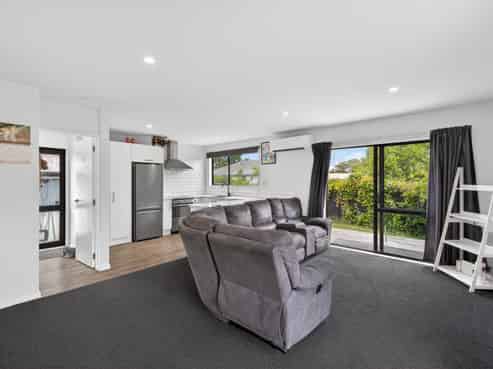 9a Nicholas Drive, Linwood