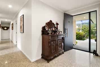 9 Goddard Way, Sawyers Bay