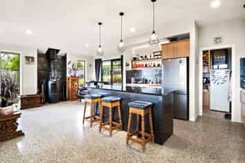 9 Goddard Way, Sawyers Bay