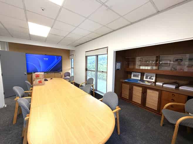 Penthouse office available start of 2026