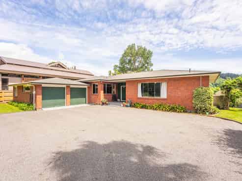 21 Riverbank Road, Okoia