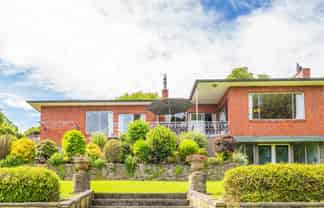 21 Riverbank Road, Okoia