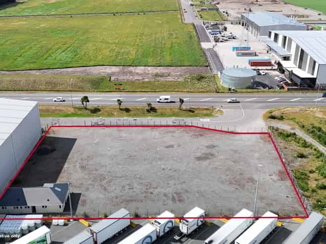 Prime location fenced yard