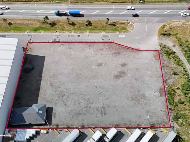 Prime location fenced yard