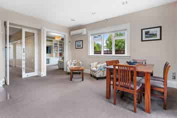 108 Mays Road, Saint Albans