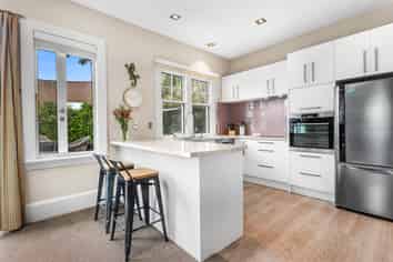 108 Mays Road, Saint Albans