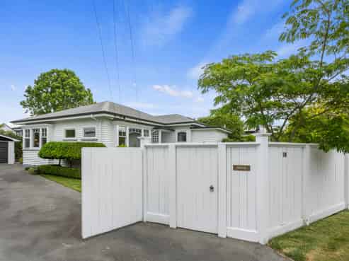 108 Mays Road, Saint Albans
