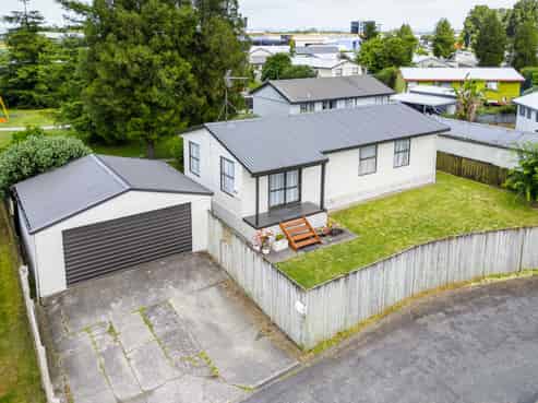 4 Windleborn Lane, Melville