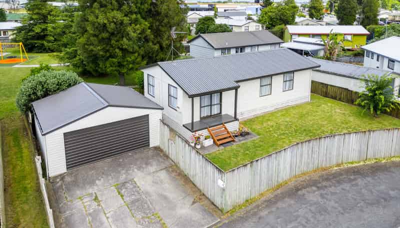 4 Windleborn Lane, Melville