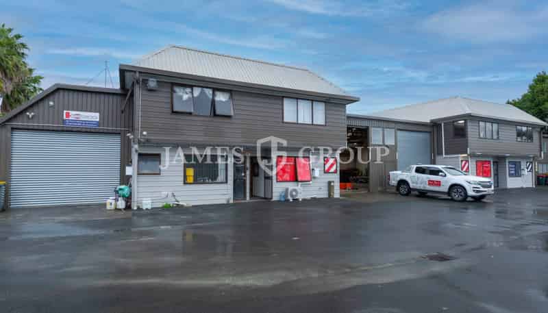 1 & 2/3 Markedo Place, Papakura