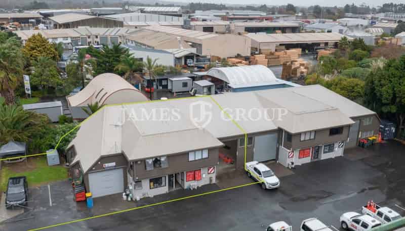 1 & 2/3 Markedo Place, Papakura