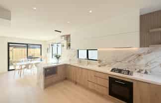 E/16 Imatra Place, Sunnyhills