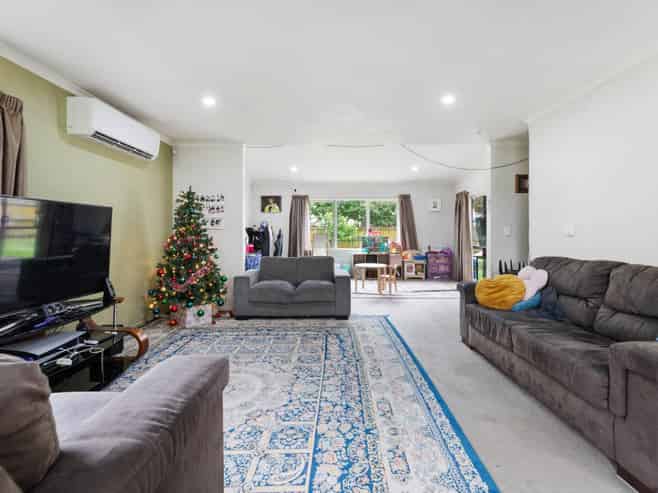 2 Bruce Pulman Drive, Takanini