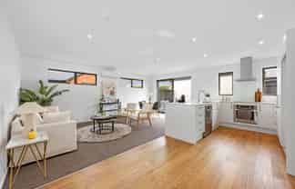 2/129 Hoon Hay Road, Hoon Hay