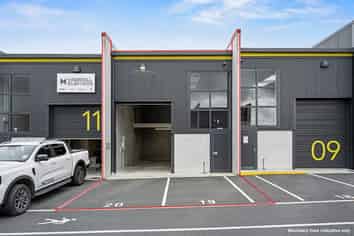 For Sale – Affordable, modern industrial unit