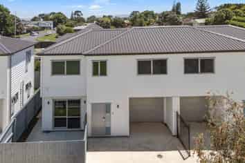 6C Beihlers Road, Weymouth