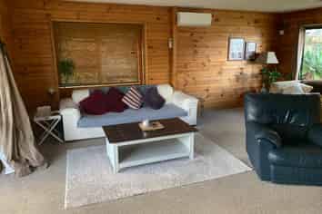 31 Donald Street, Stanmore Bay