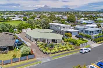 8 Chatswood Grove, Fitzroy