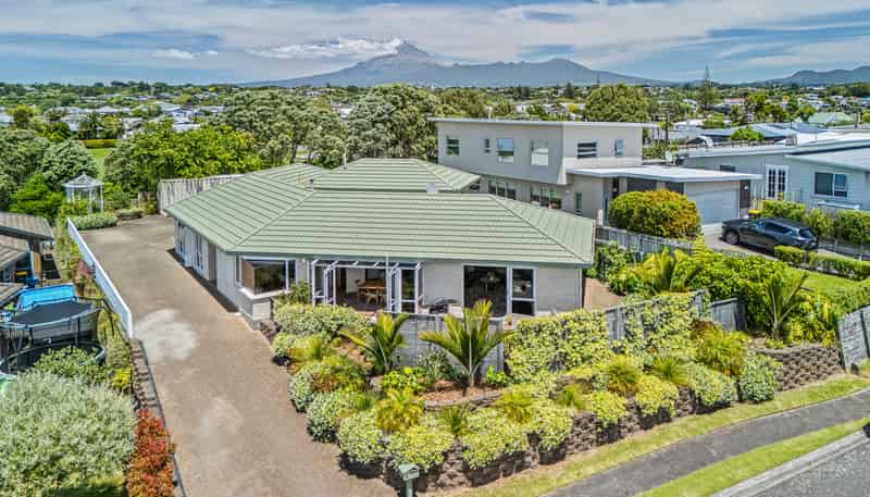 8 Chatswood Grove, Fitzroy